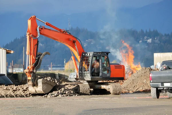 Una Grande Terna Escavatore Macchina Viene Utilizzata Una Grande Pulizia — Foto Stock