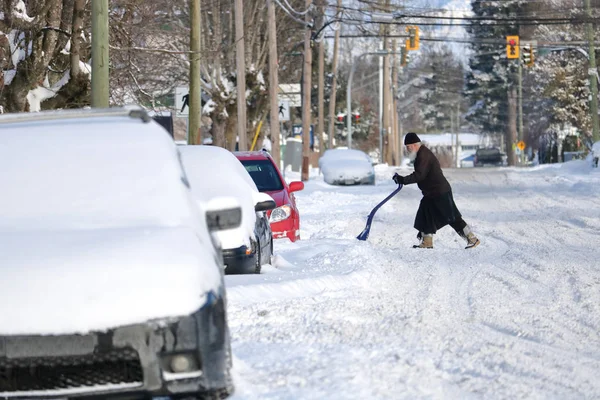 Residenti Chilliwack Columbia Britannica Canada Erano Impegnati Spalare Neve Dopo — Foto Stock