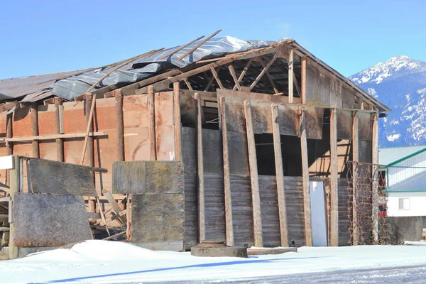 Close View Farm Building Aftermath Severe Winter Storm Has Ripped — Stock Photo, Image