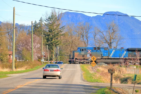 Uma Locomotiva Cefx 1027 Vista Cruzamento Trem Perto Chilliwack Canadá — Fotografia de Stock