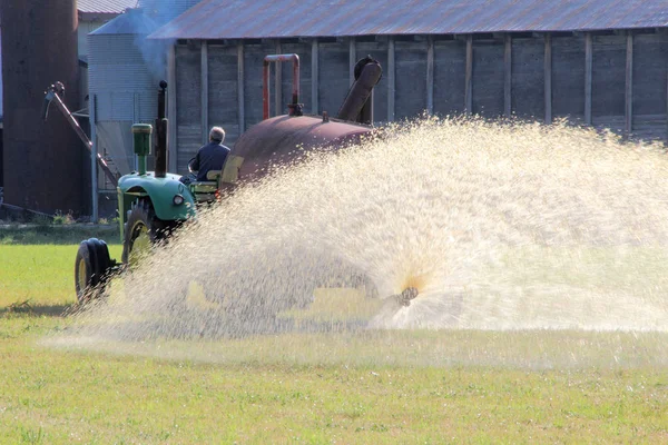 Wide Reverse View Liquid Manure Being Applied Field — Stock Photo, Image