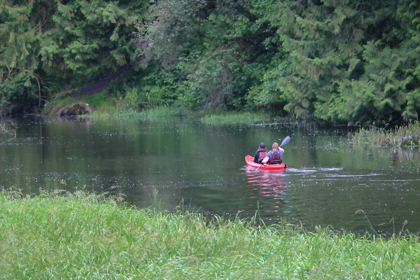 Two Kayakers Adult Male Female Paddle Kayak Narrow River Surrounded — Stock Photo, Image