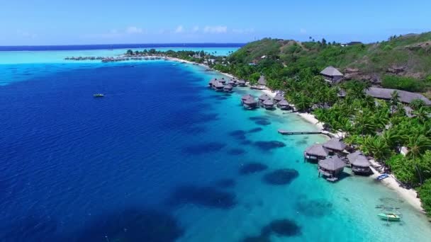 Resort de lujo en Bora Bora — Vídeo de stock