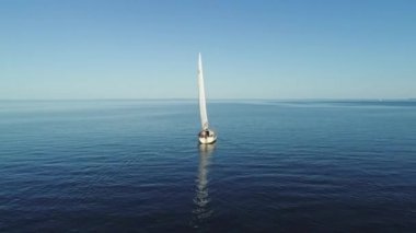 Aarhus, Danimarka - Mayıs 2018: Su Jutland, Danimarka Yelkenli