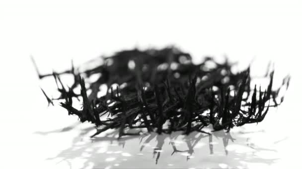 黑色磁性矿物在白色背景 — 图库视频影像