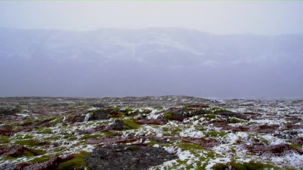 İzlanda manzara ve karlı dağ manzarası — Stok video