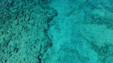 Deniz zaman yüzmek geçer