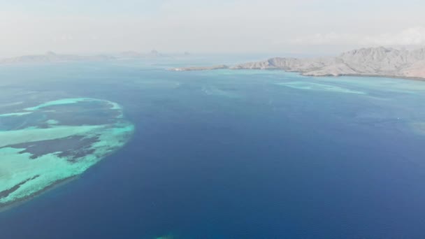 Pokračující panoramatický pohled Bali vody — Stock video