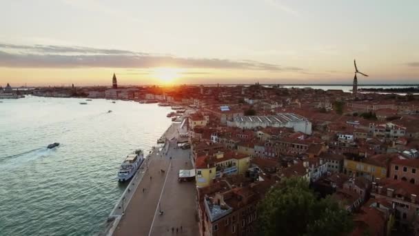 Scenic Aerial View of the Famous Venice Water Front and Buildings During Sunset — Stock Video