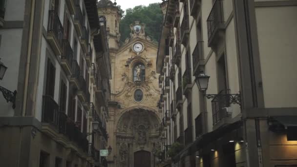 Kyrkan Saint Mary of the Chorus i Spanien — Stockvideo