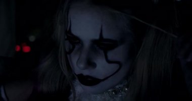 Harley Quinn gibi giyinmiş Kadın Model