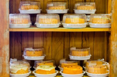 Limon ve turuncu pasta.