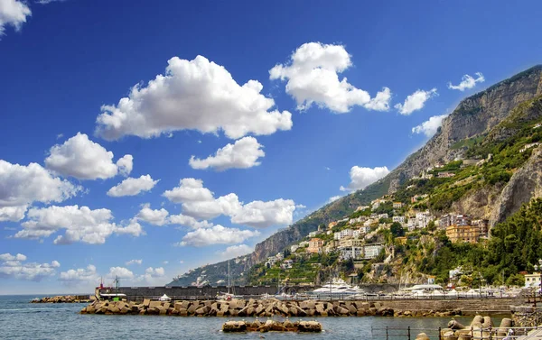 View Amalfi Coast South Italy Europe City Stands Cliffs Sea — Stock Photo, Image