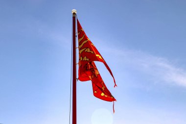 Buda Kalesi Budapect, Macaristan'da Tepesi'ndeki bayrakları.