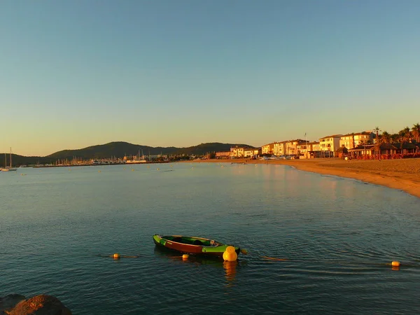 Sunrise Beach Saint Tropez France Eruope Red Sun Blue Sky — Stock Photo, Image