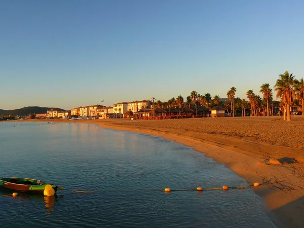 Nascer Sol Praia Perto Saint Tropez França Eruope Sol Vermelho — Fotografia de Stock