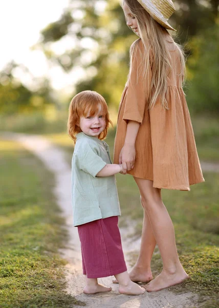 Portrait Boy Girl Summer — Stock Photo, Image