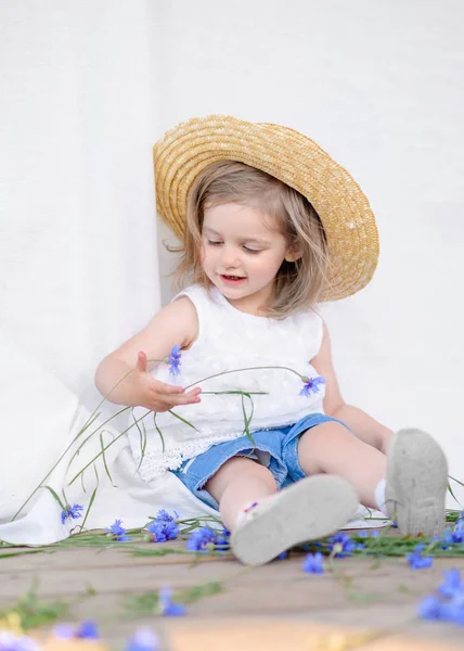 Retrato Niña Aire Libre Verano —  Fotos de Stock