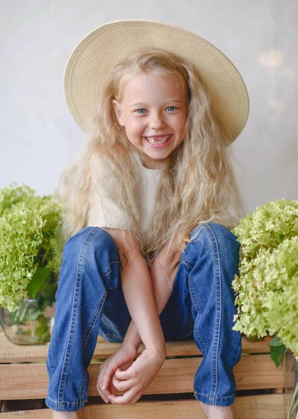 Portrait Petite Fille Plein Air Été — Photo