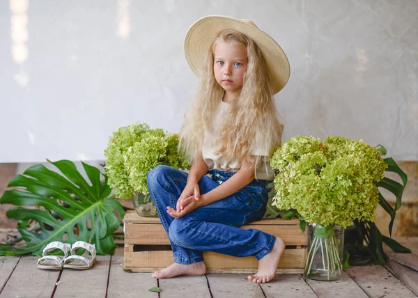 Retrato Niña Aire Libre Verano — Foto de Stock