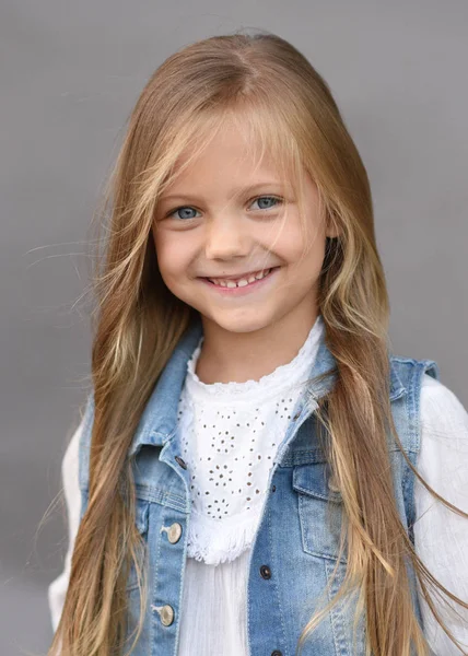 Retrato Niña Aire Libre Verano — Foto de Stock