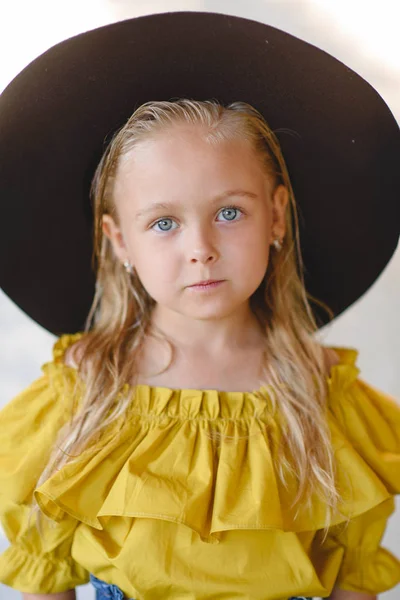 Retrato Niña Aire Libre Verano — Foto de Stock