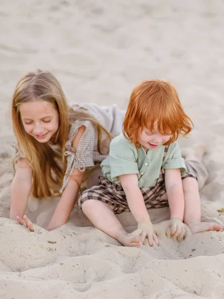 Portrait Boy Girl Summer — Stock Photo, Image