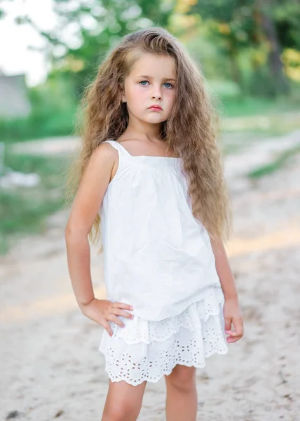 Portrait Little Girl Outdoors Summer — Stock Photo, Image