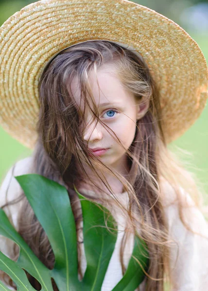 Retrato Niña Aire Libre Verano — Foto de Stock