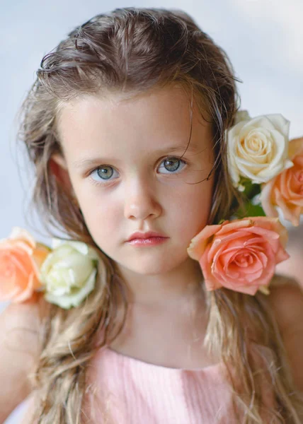 Retrato Menina Livre Verão — Fotografia de Stock