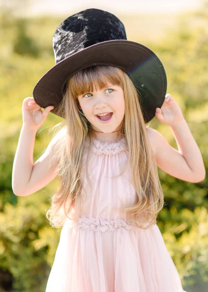 Retrato Niña Aire Libre Verano — Foto de Stock