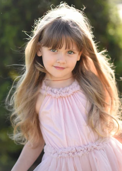 Portrait Little Girl Outdoors Summer — Stock Photo, Image