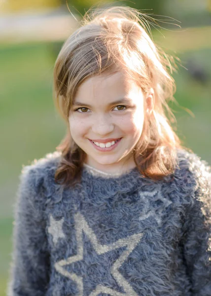 Retrato Niña Aire Libre Verano —  Fotos de Stock