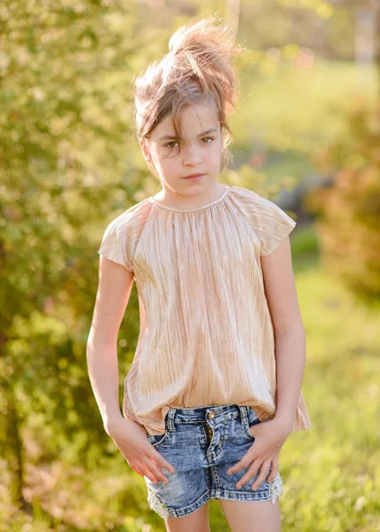 Portrait Little Girl Outdoors Summer — Stock Photo, Image