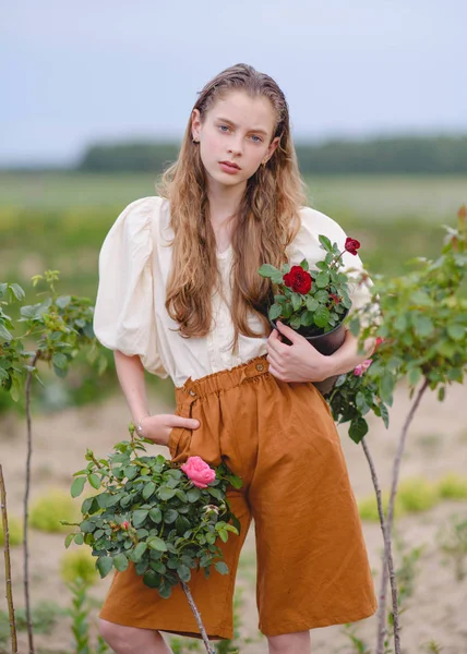 Portrait Little Girl Outdoors Summer — Stock Photo, Image