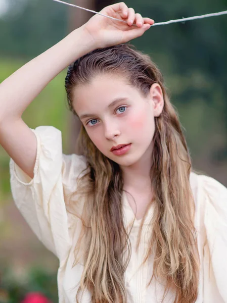 Portrait Little Girl Outdoors Summer — Stock Photo, Image