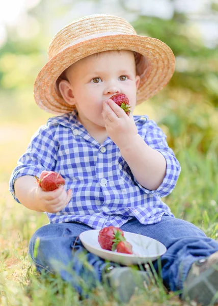 Portrait Little Boy Playing Summer Nature — Stock Photo, Image