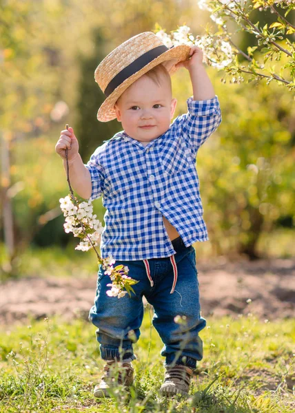 Portret Małego Chłopca Lato Natura — Zdjęcie stockowe