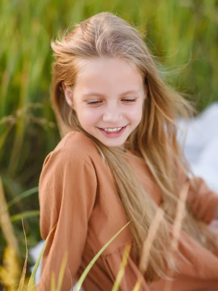 Portrait Petite Fille Plein Air Été — Photo