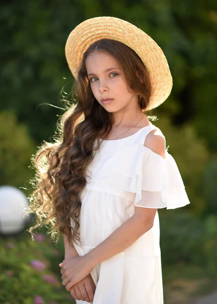 Portrait Little Girl Outdoors Summer — Stock Photo, Image