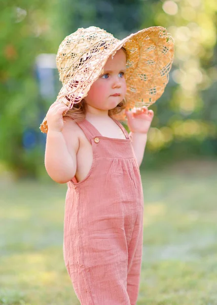 Portrait Petite Fille Plein Air Été — Photo