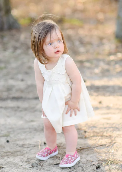 Retrato Niña Aire Libre Verano —  Fotos de Stock