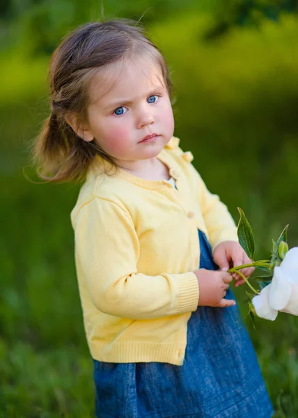 Portrait Petite Fille Plein Air Été — Photo