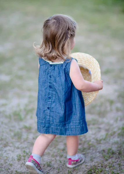 Portrait Petite Fille Plein Air Été — Photo