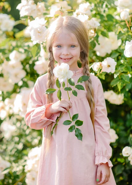 Portrait Petite Fille Plein Air Été — Photo