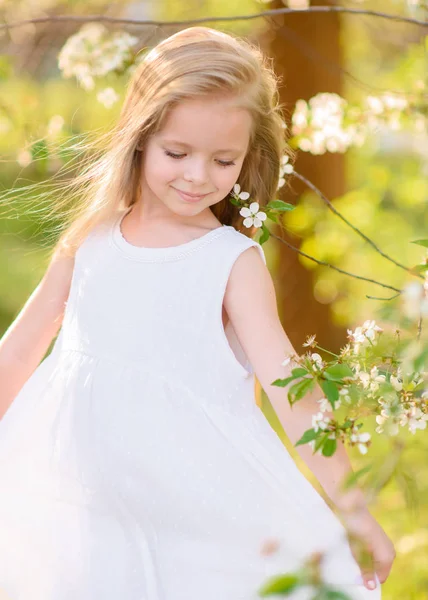 Retrato Niña Aire Libre Verano —  Fotos de Stock