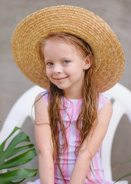 Retrato Niña Aire Libre Verano —  Fotos de Stock