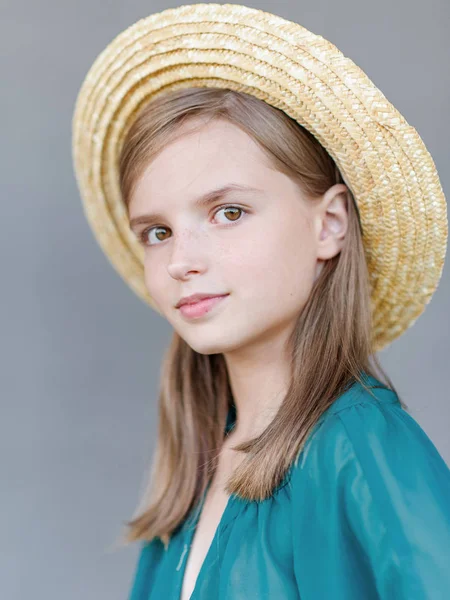 Retrato Niña Aire Libre Verano — Foto de Stock