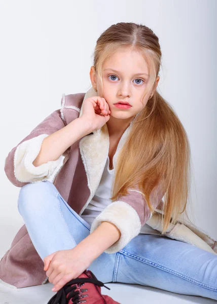 Portrait Petite Fille Modèle Studio — Photo