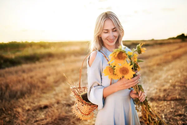 Beautiful Positive Young Blonde Woman Light Summer Dress Walks Field — Stock Photo, Image